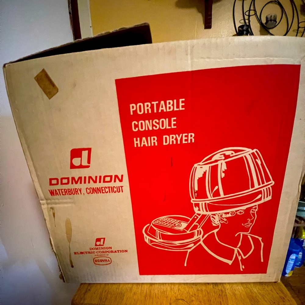VTG.”DOMINION” PORTABLE CONSOLE HAIR DRYER..#1845..OPEN BOX..BEIGE/BLUE..ELEC.